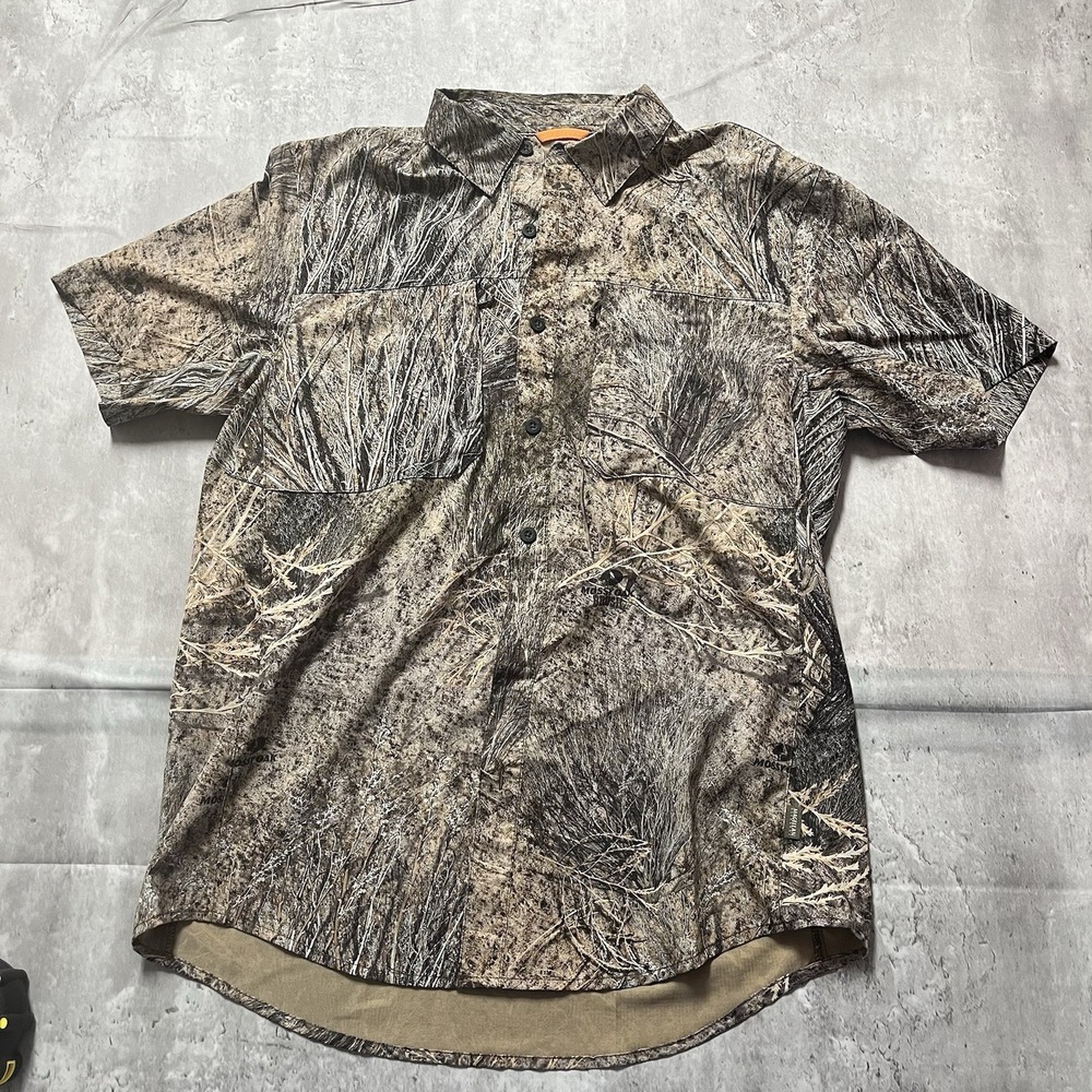 Magellan Shirt Mens M Camo Hunt Gear Short Sleeve Button Up Outdoor Vented